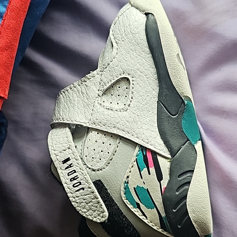 Jordan Retro 8“South Beach”